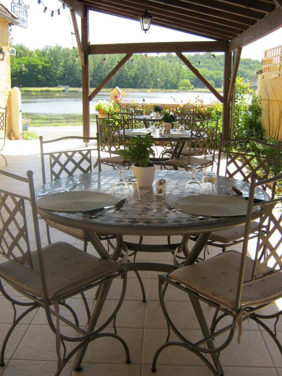 Le Barrage Hotel Mauzac-et-Grand-Castang Exterior photo